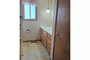 2904 NE 151st Ave, Portland, OR 97230 - Photo 8