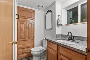 5753 SW Vermont St, Portland, OR 97219 - Photo 28