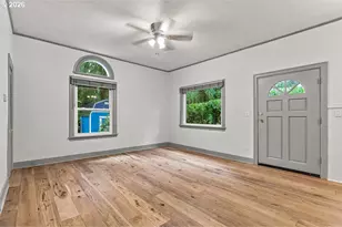 5753 SW Vermont St, Portland, OR 97219 - Photo 6