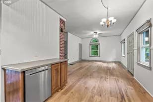 5753 SW Vermont St, Portland, OR 97219 - Photo 16