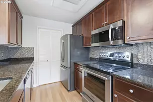 2365 Snowberry Ridge Ct, West Linn, OR 97068 - Photo 16