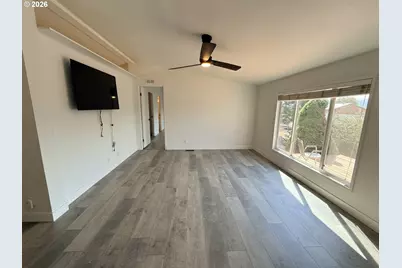 527 Sunridge Ave, Dallesport, WA 98617 - Photo 12
