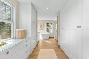 2732 SW Scholls Ferry Rd, Portland, OR 97221 - Photo 24