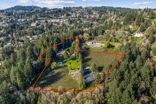 2732 SW Scholls Ferry Rd, Portland, OR 97221 - Photo 4