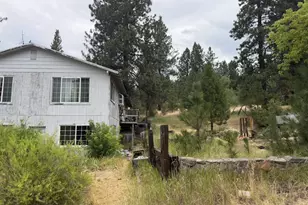 207 E Yahooskin St, Chiloquin, OR 97624 - Photo 2