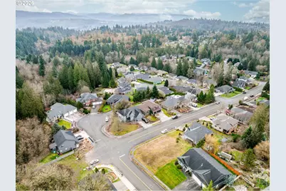 267 W Beacon Hill Dr, Longview, WA 98632 - Photo 4