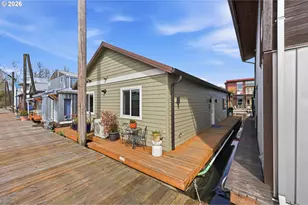 34326 Johnson's Landing Rd, Scappoose, OR 97056 - Photo 2