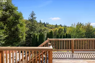 8902 NW Benson St, Portland, OR 97229 - Photo 40