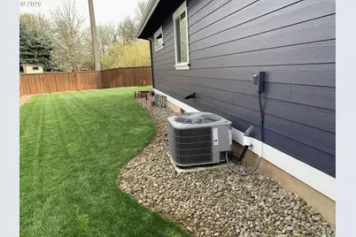 709 Tyson Ln, Eugene, OR 97404 - Photo 32