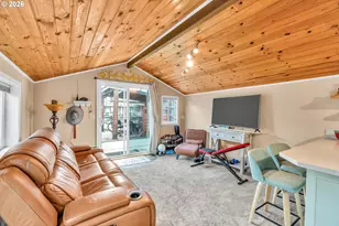 1777 N Jantzen Ave, Portland, OR 97217 - Photo 8