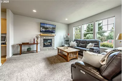 2591 16th St, Springfield, OR 97477 - Photo 10