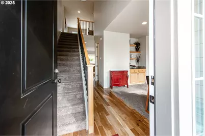 2591 16th St, Springfield, OR 97477 - Photo 8