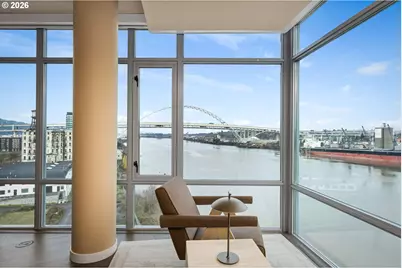 1310 NW Naito Pkwy #901, Portland, OR 97209 - Photo 4