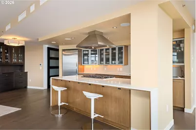 1310 NW Naito Pkwy #901, Portland, OR 97209 - Photo 12