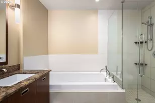 1310 NW Naito Pkwy, Portland, OR 97209 - Photo 32