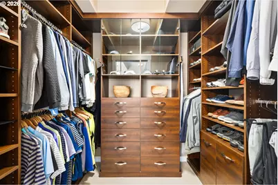 1310 NW Naito Pkwy #901, Portland, OR 97209 - Photo 30