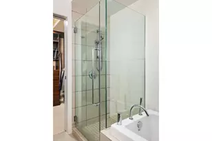 1310 NW Naito Pkwy, Portland, OR 97209 - Photo 28