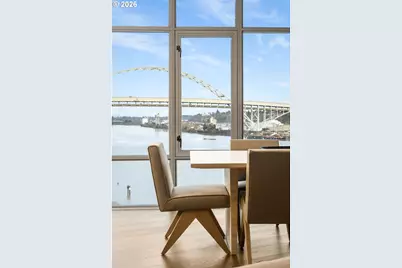 1310 NW Naito Pkwy #901, Portland, OR 97209 - Photo 8