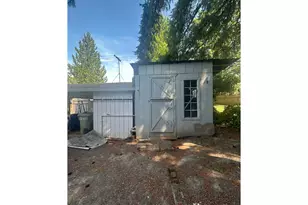 570 N 10th Ave, Cornelius, OR 97113 - Photo 10