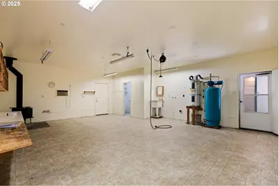 1160 Louis Creek Rd, Myrtle Creek, OR 97457 - Photo 24