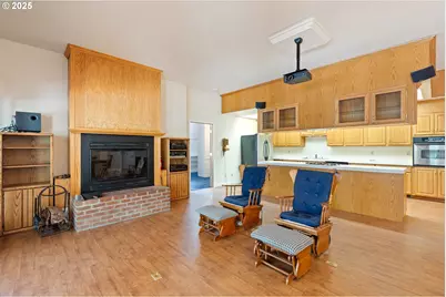 1160 Louis Creek Rd, Myrtle Creek, OR 97457 - Photo 6