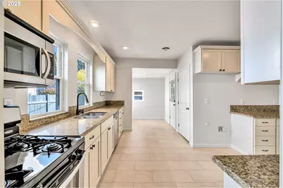 1307 N Kilpatrick St, Portland, OR 97217 - Photo 16