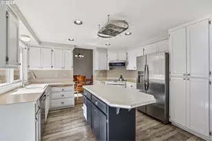 22240 SW Martinazzi Ave, Tualatin, OR 97062 - Photo 10