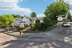 22240 SW Martinazzi Ave, Tualatin, OR 97062 - Photo 2