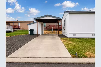 313 12th St #16, La Grande, OR 97850 - Photo 2