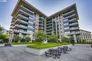 1830 NW Riverscape St, Portland, OR 97209 - Photo 32