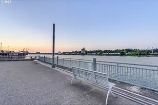 1830 NW Riverscape St, Portland, OR 97209 - Photo 36