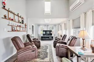 2337 W Castleman St, Longview, WA 98632 - Photo 12