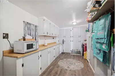 2337 W Castleman St, Longview, WA 98632 - Photo 10