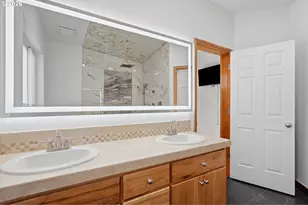 2164 N Legacy Dr, Newberg, OR 97132 - Photo 26