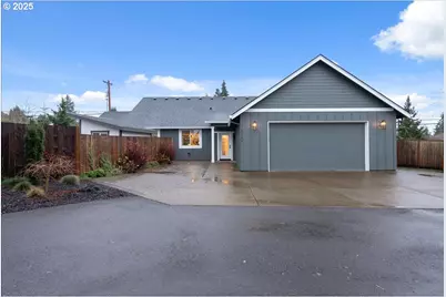 14249 Holcomb Blvd, Oregon City, OR 97045 - Photo 1