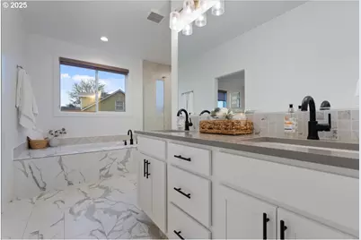 14249 Holcomb Blvd, Oregon City, OR 97045 - Photo 36