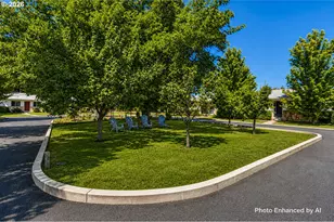 130 S Main St, Phoenix, OR 97535 - Photo 24