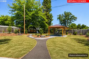 130 S Main St, Phoenix, OR 97535 - Photo 20