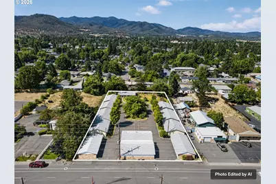 130 S Main St, Phoenix, OR 97535 - Photo 26