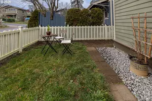 3117 May St, Hood River, OR 97031 - Photo 2