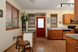 3117 May St, Hood River, OR 97031 - Photo 6