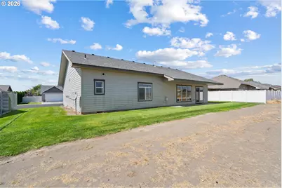 2194 NE 8th St, Hermiston, OR 97838 - Photo 32