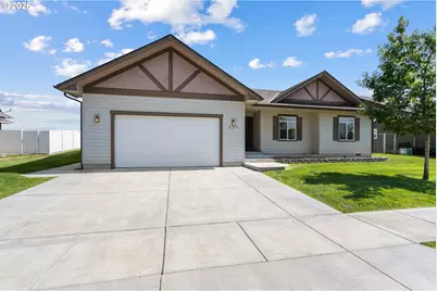 2194 NE 8th St, Hermiston, OR 97838 - Photo 1
