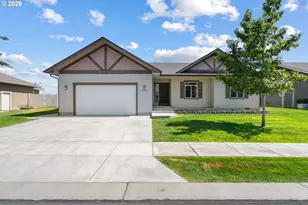 2194 NE 8th St, Hermiston, OR 97838 - Photo 2