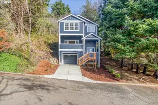 2910 NE Klamath Pl, Newport, OR 97365 - Photo 2