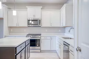 2910 NE Klamath Pl, Newport, OR 97365 - Photo 14