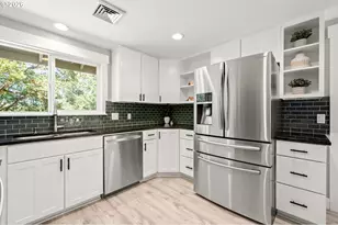 3823 Wilshire Ln, Eugene, OR 97405 - Photo 14