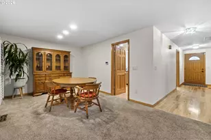 31 Greenridge Ct, Lake Oswego, OR 97035 - Photo 8