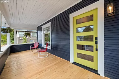 2021 N Sumner St, Portland, OR 97217 - Photo 2