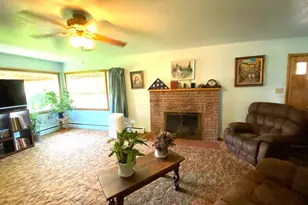 303 NE 2nd St, Enterprise, OR 97828 - Photo 2